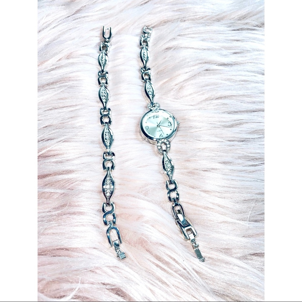 Tarnish Free Women’s Watch and Matching Bracelet for Small/Petite…